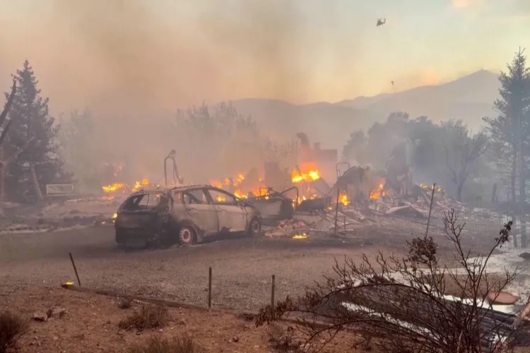 Firefighters make progress against Nevada wildfire